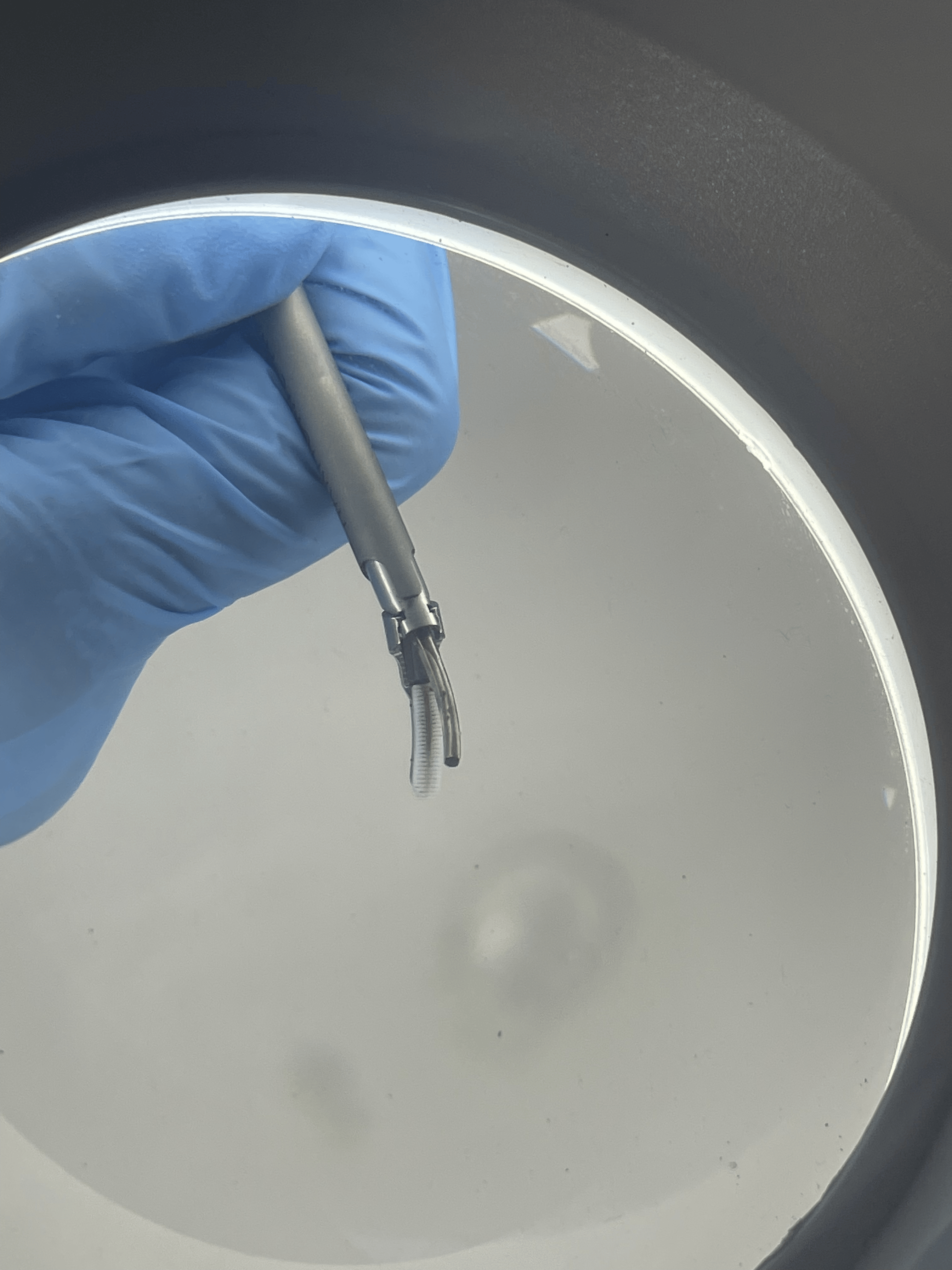 放大检查下的超声刀